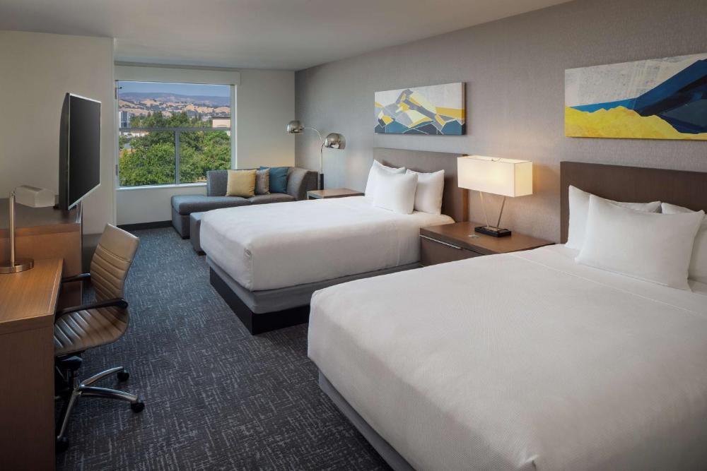 Den Guestroom with Two Queen Beds interior